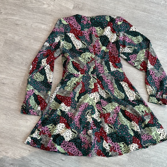 Colorful and printed dress from UK size US 6 - Picture 3 of 3